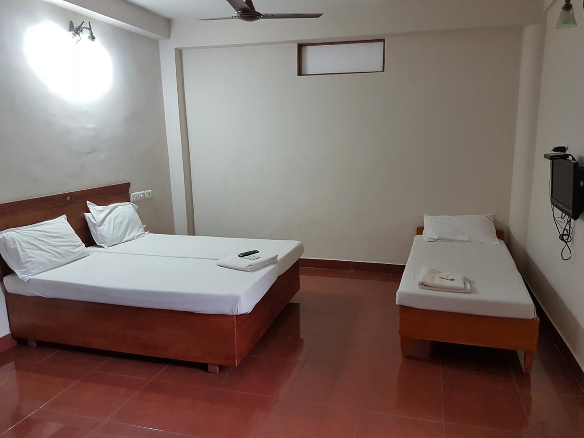 Shalimar Metro Hotel Kochi Exterior photo